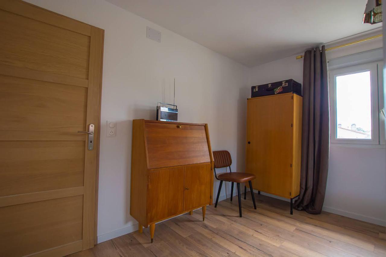 Emilie Une Nuit - 3 Chambres Au 2E Etage - Maison Avec Chats Vandieres  Bagian luar foto